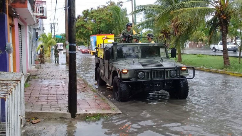 Autoridades mexicanas activan un plan militar en Quintana Roo debido al huracán Michael