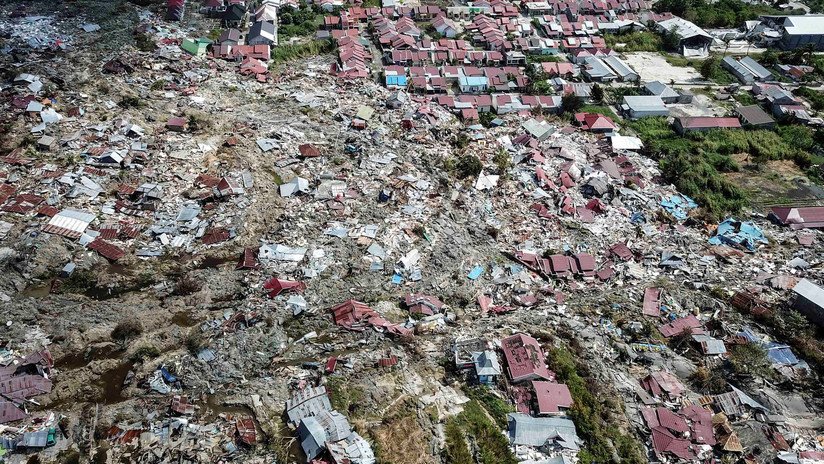 VIDEOS: Nuevas y crudas imágenes del potencial devastador del tsunami en Indonesia