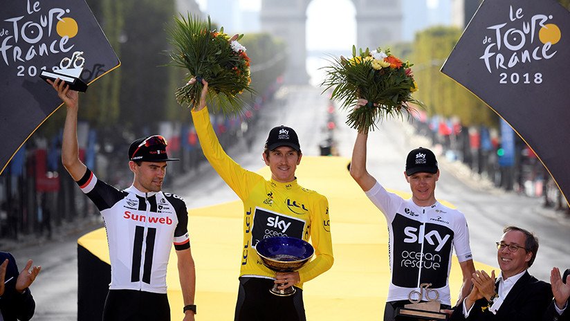 "¡Tengan la delicadeza de devolverla!": Roban copa del Tour de Francia en un 'show' de ciclismo