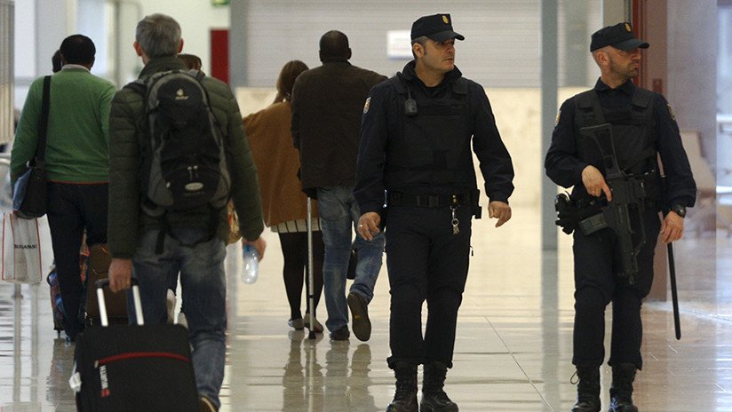 Detenido en el aeropuerto de Madrid el presunto etarra 'Tontxu' tras 30 años huido