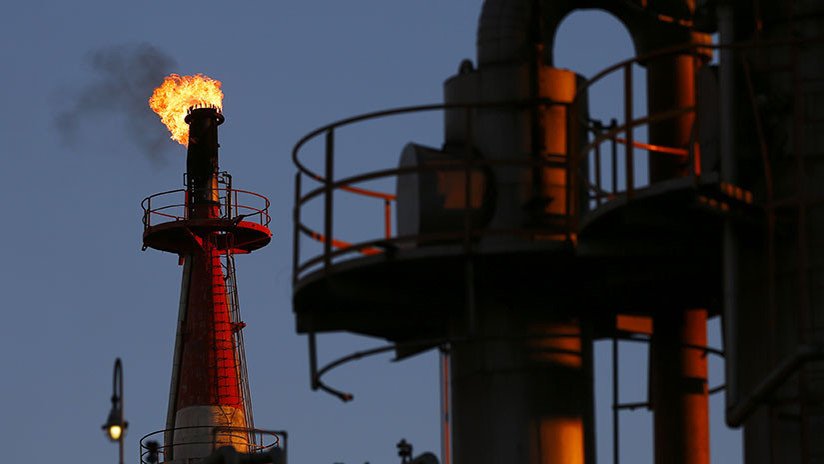 Crece el precio del petróleo en medio de las tensiones entre EE.UU. y Arabia Saudita