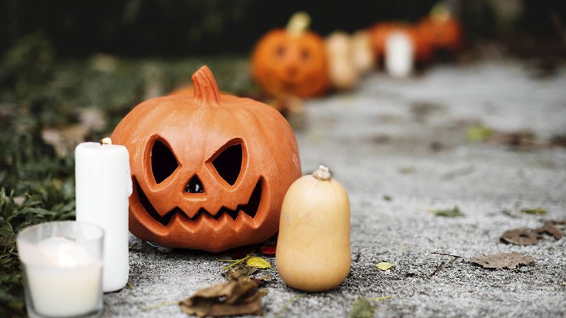 ¿Dulce o truco? Decoración de Halloween que imita accidente aéreo moviliza servicios de emergencias