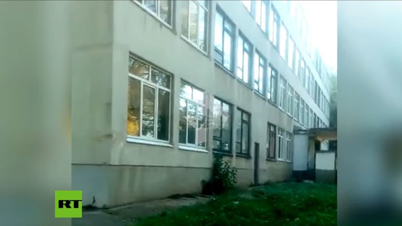 "Queremos vivir": Estudiantes huyen de la masacre en Crimea (VIDEOS)