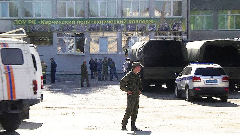 Profesor de la escuela de Crimea: "Algunos estudiantes trataron de distraer al atacante"