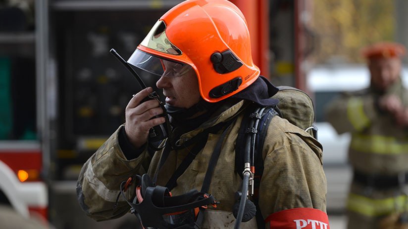 Rusia: Se registra un incendio en un edificio de 16 pisos en Ekaterimburgo (FOTO)