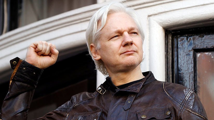 Ecuador responderá a demanda de Assange por "protocolo de estadía" en la Embajada