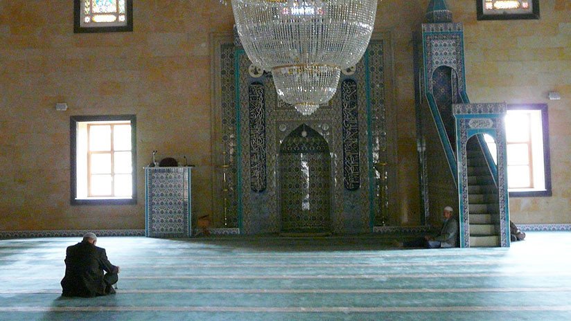 Musulmanes llevaban 37 años rezando en dirección errónea en una mezquita de Turquía