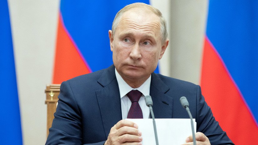 Putin firma un decreto sobre medidas económicas especiales contra Ucrania
