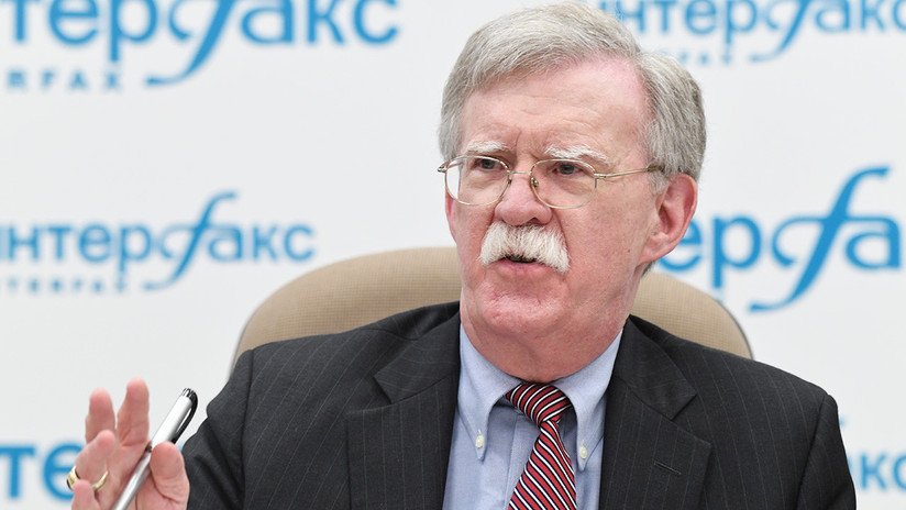 Bolton: EE.UU. renunciará formalmente al tratado INF "a su debido tiempo"