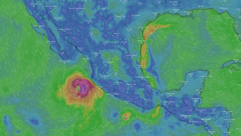 VIDEO: Siga el paso del huracán Willa de categoría 4 en su rumbo a México