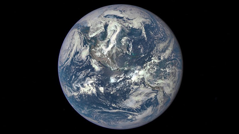 FOTO: La NASA revela una imagen de la Tierra captada a 43 millones de kilómetros de distancia