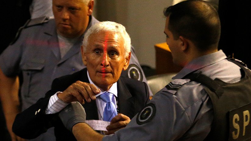 Justicia argentina dicta cadena perpetua por cuarta vez al torturador Miguel Etchecolatz