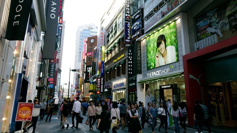Jóvenes surcoreanas inician un movimiento contra los estrictos cánones de belleza de su país