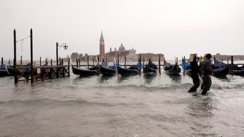 Así quedó Venecia tras ser inundada en el 75 % de su territorio por la marea alta