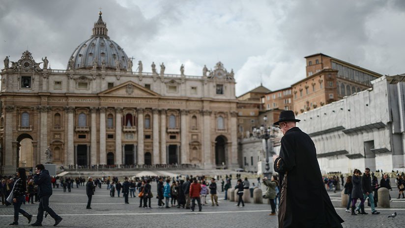 Hallan huesos humanos en la embajada vaticana en Roma y los medios lo vinculan con el caso Orlandi
