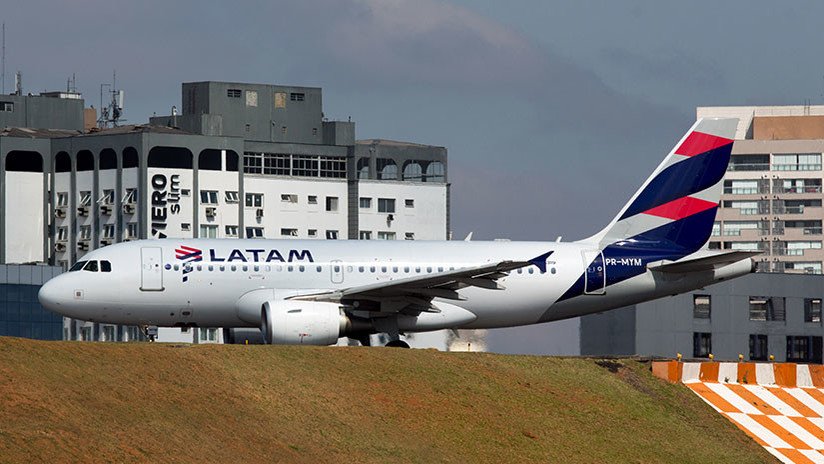 Un avión de Latam aterriza de emergencia en el aeropuerto bonaerense de Ezeiza