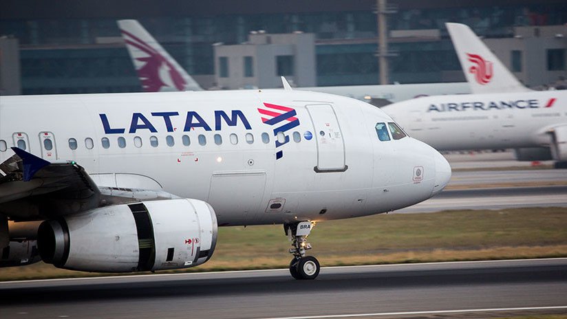 FOTOS: Así quedó el avión de Latam golpeado por una tormenta de granizo