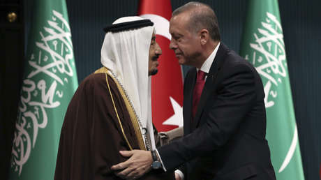 Rey de Arabia Saudita: Nadie puede socavar los "sólidos" lazos de Arabia  con Turquía - RT
