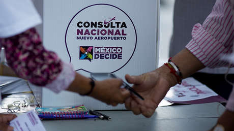 Mexicanos votan contra la construcción de un nuevo aeropuerto junto a la capital del país