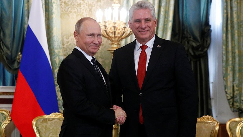 Miguel Díaz-Canel invita a Vladímir Putin a visitar Cuba en 2019