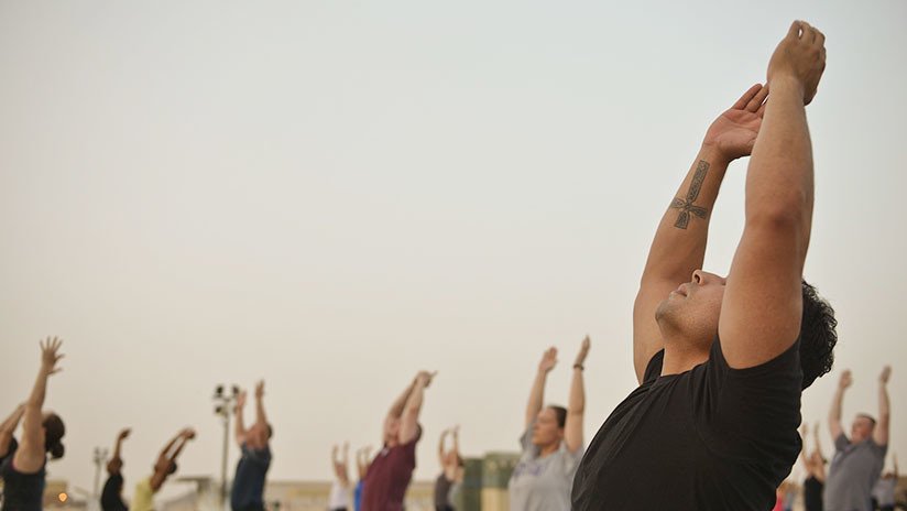 Un hombre abre fuego durante una clase de yoga en EE.UU.