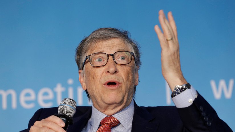Bill Gates augura impuestos para los robots para proteger los empleos humanos