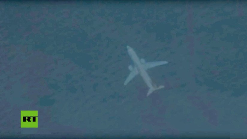 VIDEO: Descubren en Google Earth un "extraño" avión 'sumergido' en la costa del Reino Unido