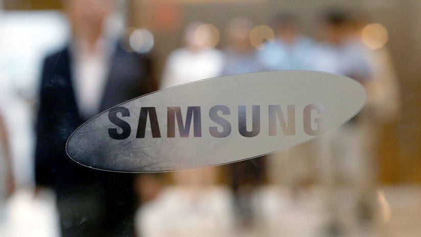 Samsung se abre al 'notch' e introduce un agujero en sus nuevos conceptos de pantalla de celulares