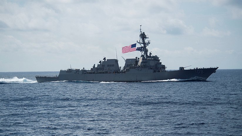 China indica a EE.UU. que deje de enviar buques y aviones militares cerca de "nuestras islas"