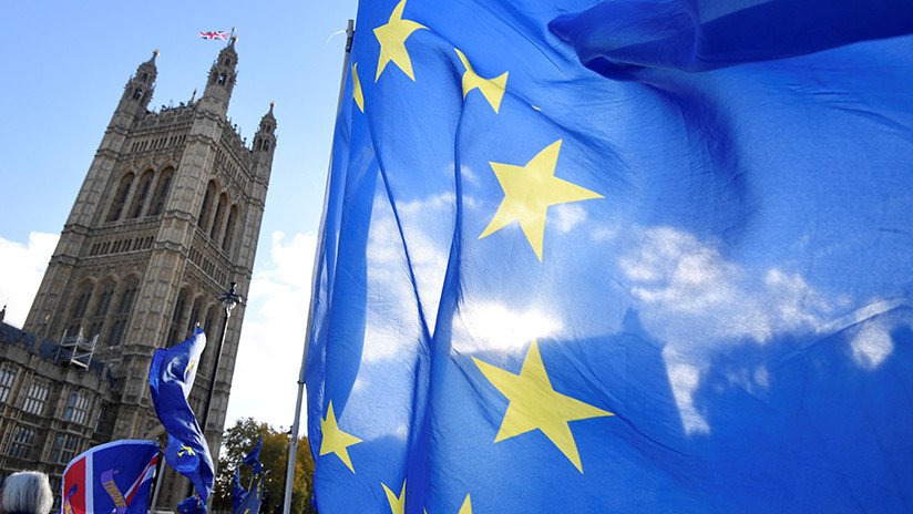 Negociadores del Reino Unido y la UE acuerdan un texto de acuerdo del 'Brexit' 