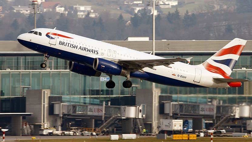 Demanda a British Airways por sentarlo junto a un pasajero de 140 kilos durante un vuelo de 12 horas
