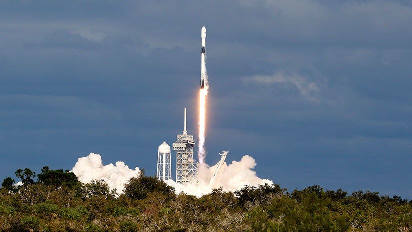 SpaceX desiste de reutilizar la segunda etapa del cohete Falcon 9