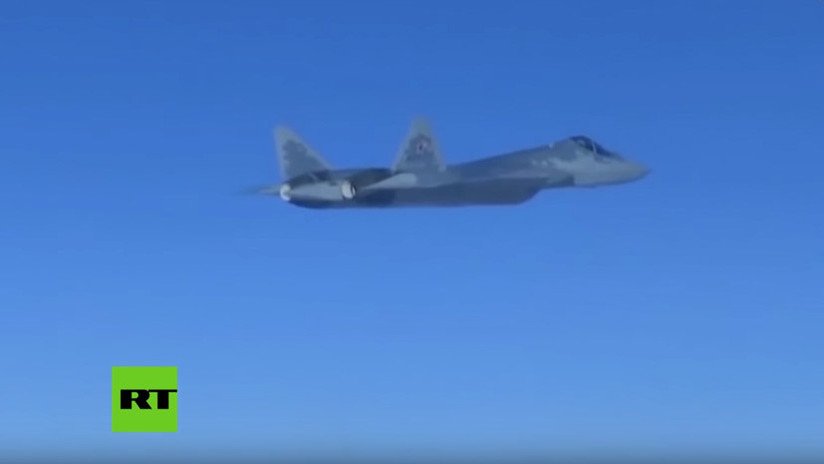 VIDEO: Rusia muestra en acción por primera vez el caza furtivo Su-57 en Siria
