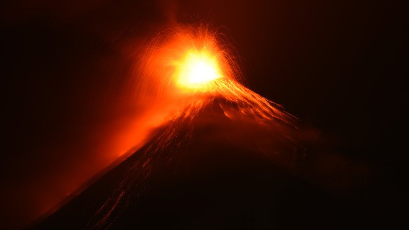 FOTOS, VIDEOS: Alerta roja por la última erupción del Volcán de Fuego en Guatemala