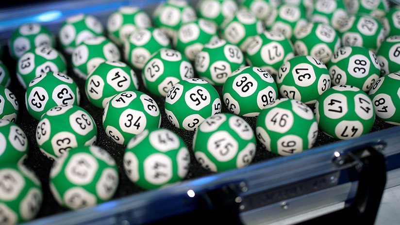 Una joven casi pierde 10.000 dólares al pasar por la lavadora un boleto de lotería ganador