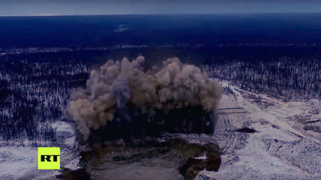 Detonación a distancia: Putin inaugura una mina de diamantes en el Lejano Oriente de Rusia (VIDEO)