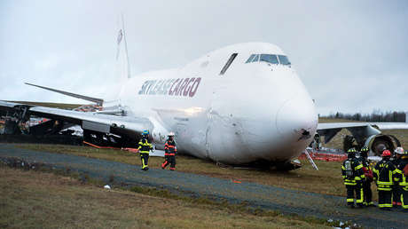 VIDEO: Un avión aterriza de panza en Canadá 