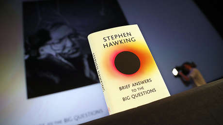 ¿Será posible viajar en el tiempo? Explican una de las últimas predicciones de Stephen Hawking