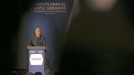López Obrador promete poner a consulta juicio contra expresidentes de México