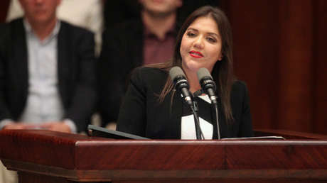 Investigan a la vicepresidenta de Ecuador por presuntos delitos de corrupción