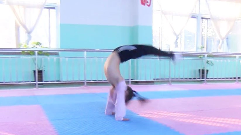 China: Así son los arduos entrenamientos de los niños en una escuela de artes marciales (VIDEO)