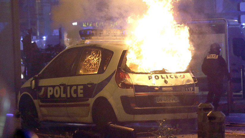 Los disturbios urbanos más violentos en Francia en una década, en impactantes fotos