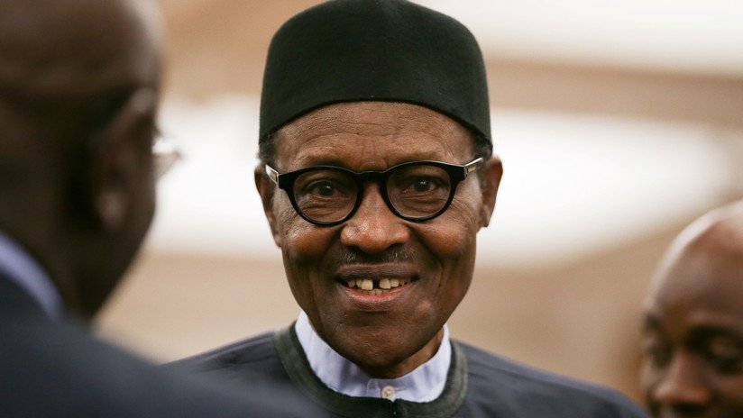 El presidente de Nigeria desmiente rumores de su fallecimiento y reemplazo por un clon 