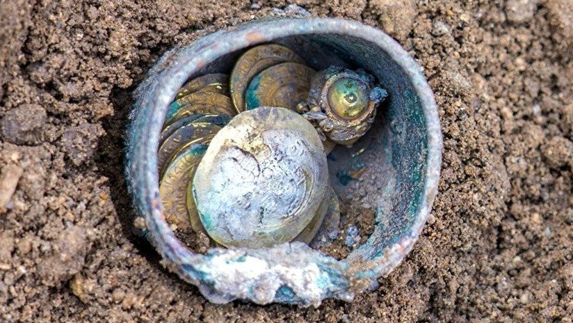 VIDEO, FOTOS: Descubren en Israel un tesoro que se remonta a una masacre de hace 900 años