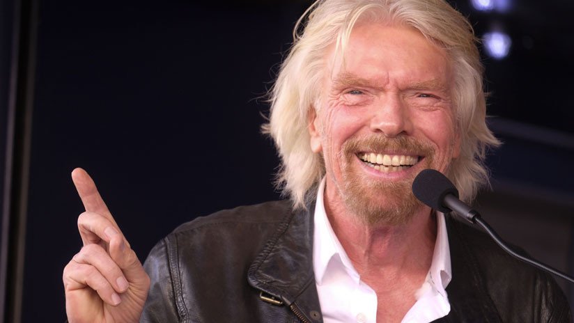 Branson dice que Virgin Galactic llevará pasajeros al espacio antes de Navidad