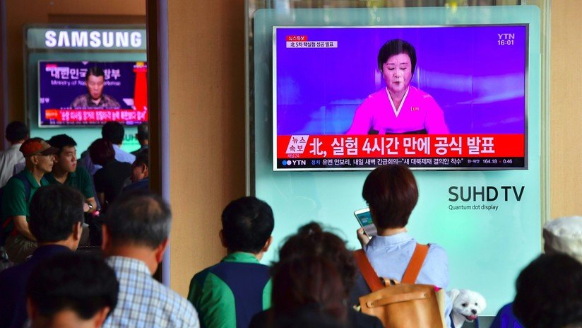 ¿Para siempre?: La icónica presentadora norcoreana de inconfundible vestido rosa ya no sale en TV