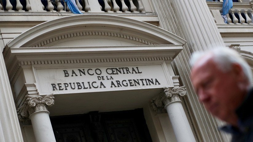 El Banco Central de Argentina elimina el piso del 60% en la tasa de interés