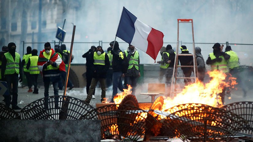 Cómo las protestas de ‘chalecos amarillos’ afectarán al crecimiento de Francia