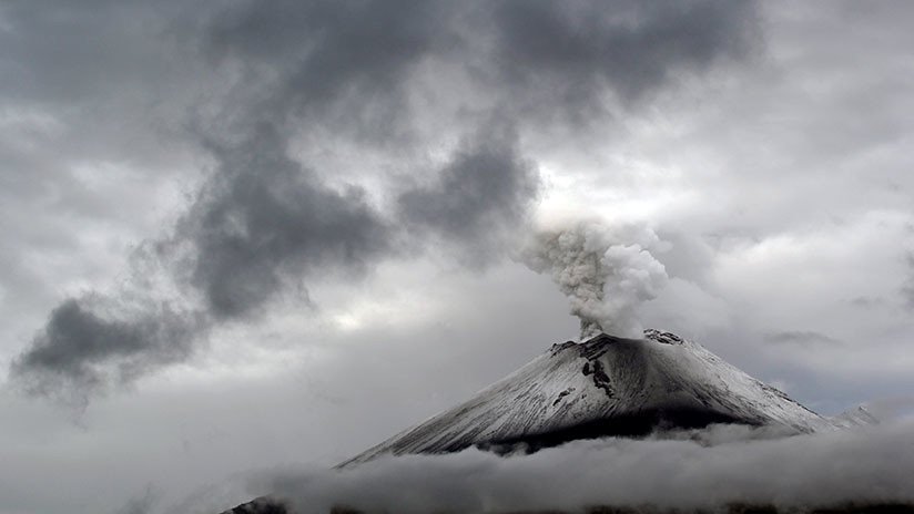 VIDEO: Así es como hay que protegerse de la caída de ceniza del volcán Popocatépetl