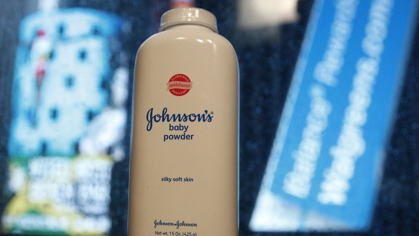 Johnson&Johnson y un proveedor pagarán 1,5 millones de dólares a una víctima de su talco cancerígeno
